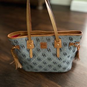 Dooney & Bourke Davis Tassel Shopper blue Canvas w/ Brown Leather Trim Tote Bag